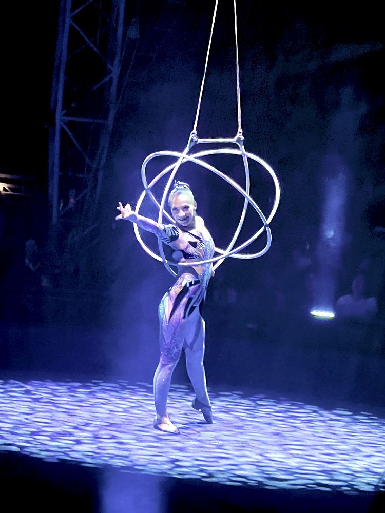 Big Apple Circus: Hometown Playground: photo 7. Costume design by Cynthia Nordstrom