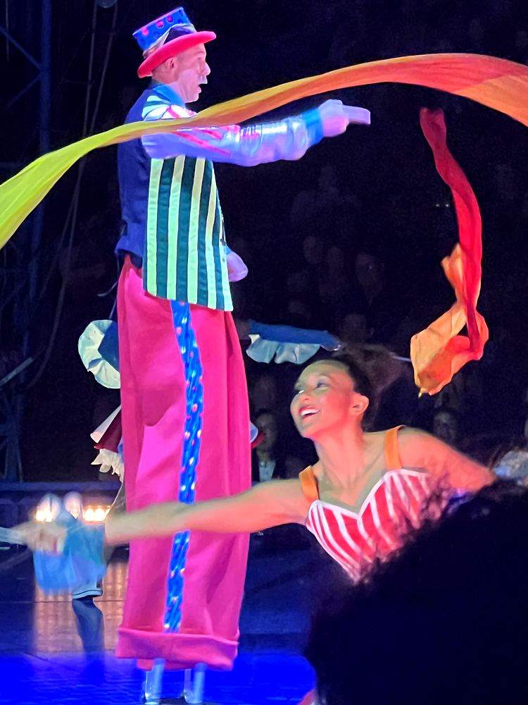 Big Apple Circus: Hometown Playground: photo 8. Costume design by Cynthia Nordstrom