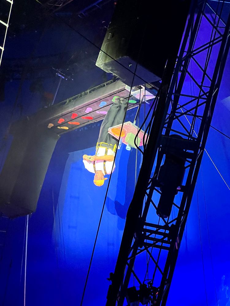 Big Apple Circus: Hometown Playground: photo 12. Costume design by Cynthia Nordstrom