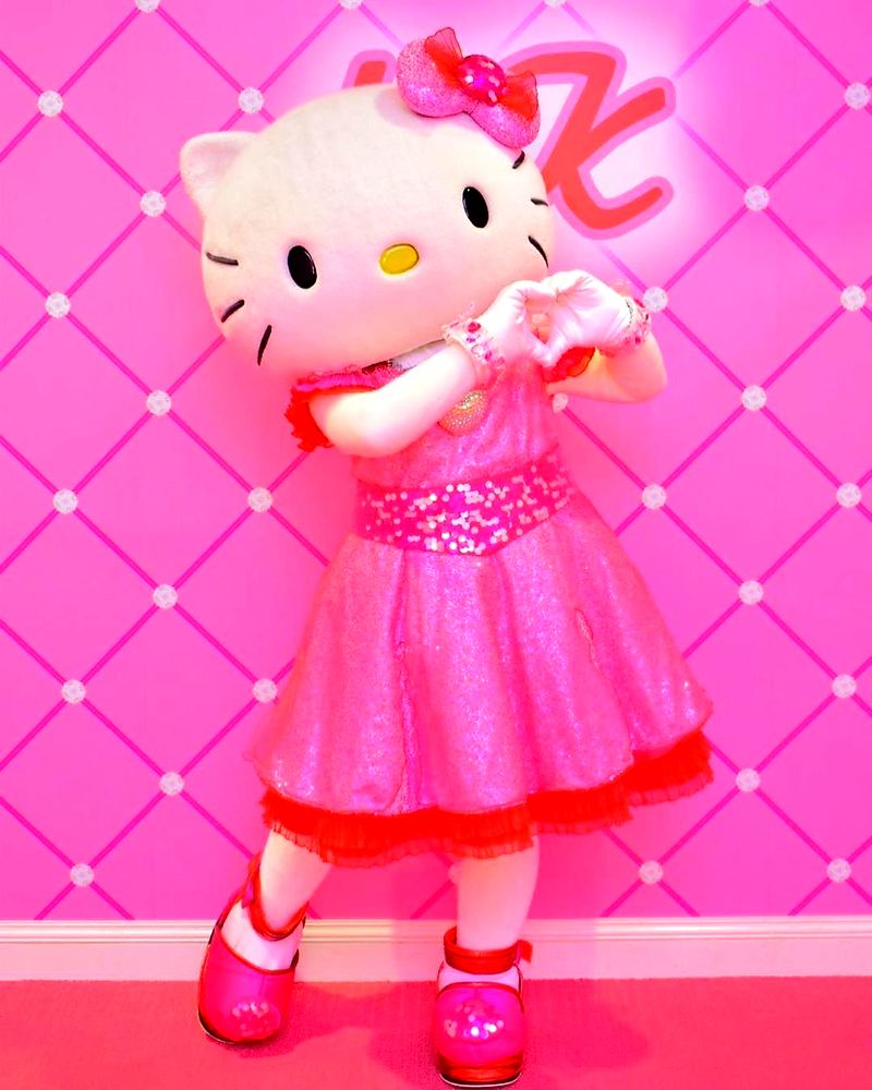 Hello Kitty’s Wonderland: USJ: photo 3. Costume design by Cynthia Nordstrom