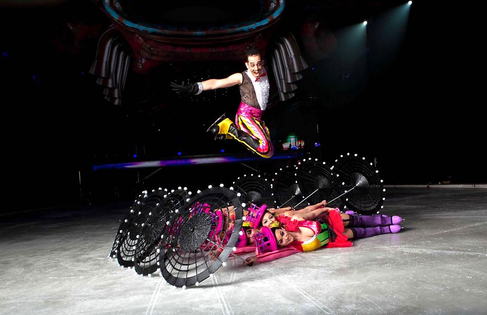 Holiday On Ice: Speed: photo 23. Costume design by Cynthia Nordstrom