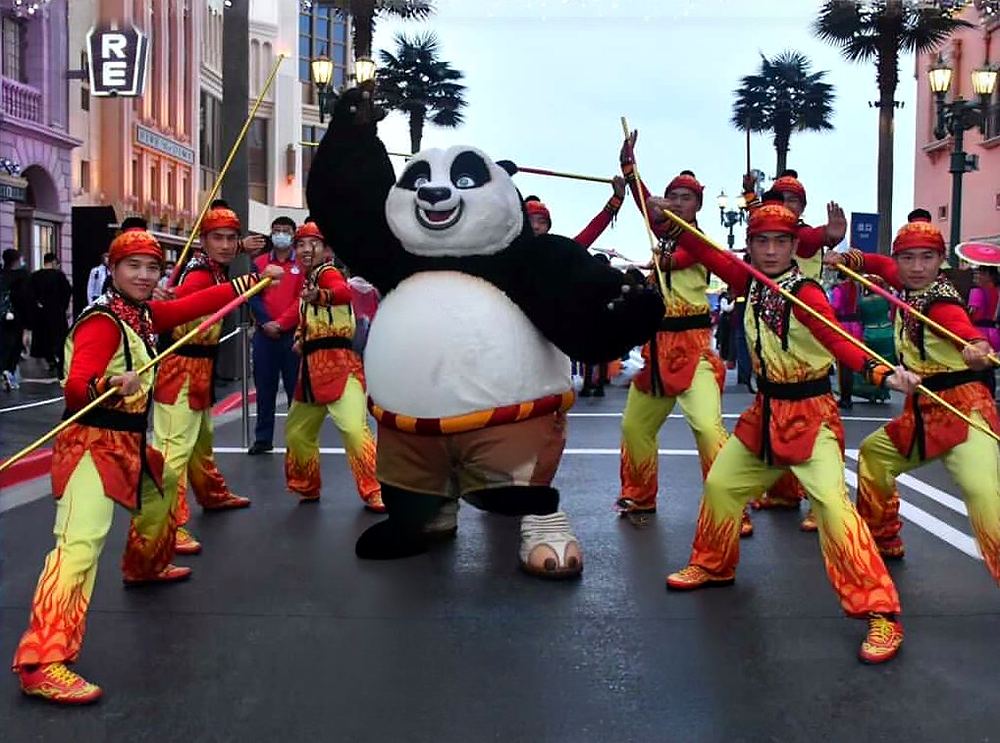 Universal Studios Beijing Resort Opening Parade: photo 11. Costume design by Cynthia Nordstrom